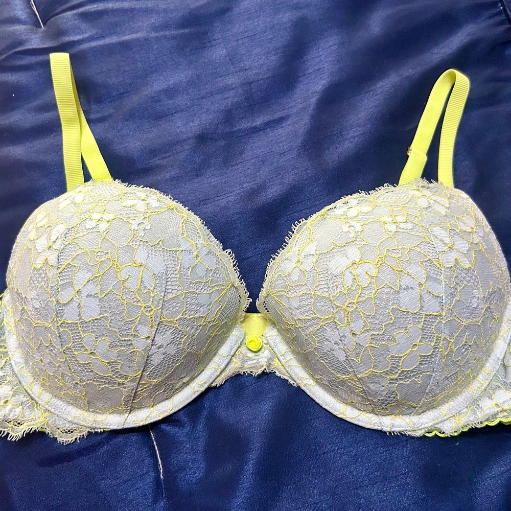 Victorias Secret Bra Dream Angel Pushup 36C